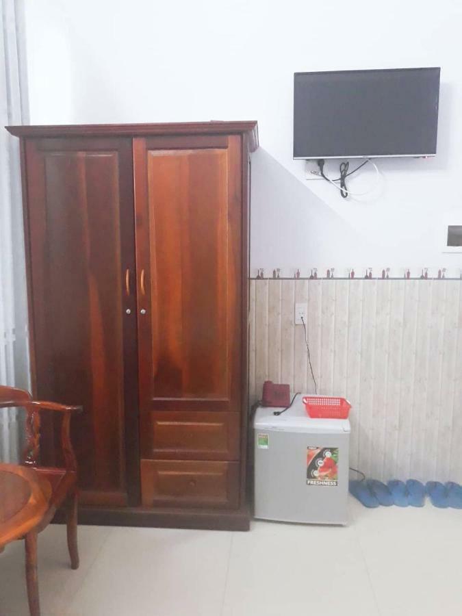 Minh Minh Hotel Куїнон Екстер'єр фото